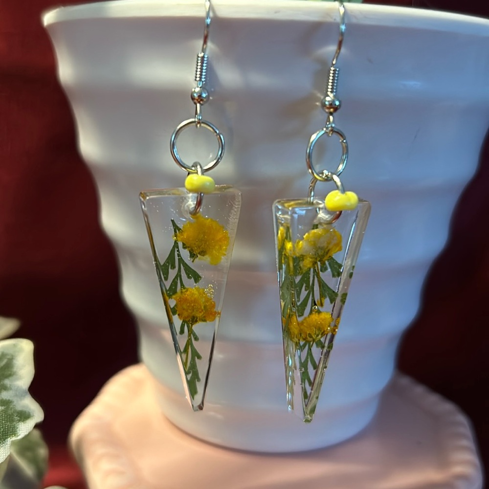 - New handcrafted dried flower 🌸 earrings #9
